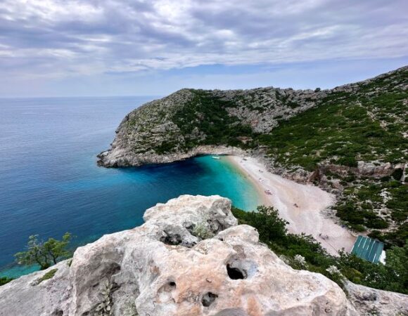 Blue Gem Cave & Grama Bay speedboat experience