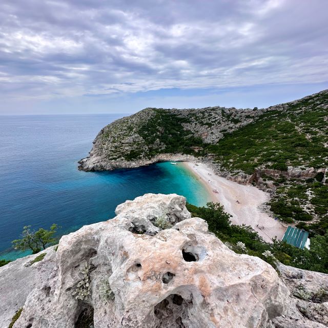 Blue Gem Cave & Grama Bay speedboat experience